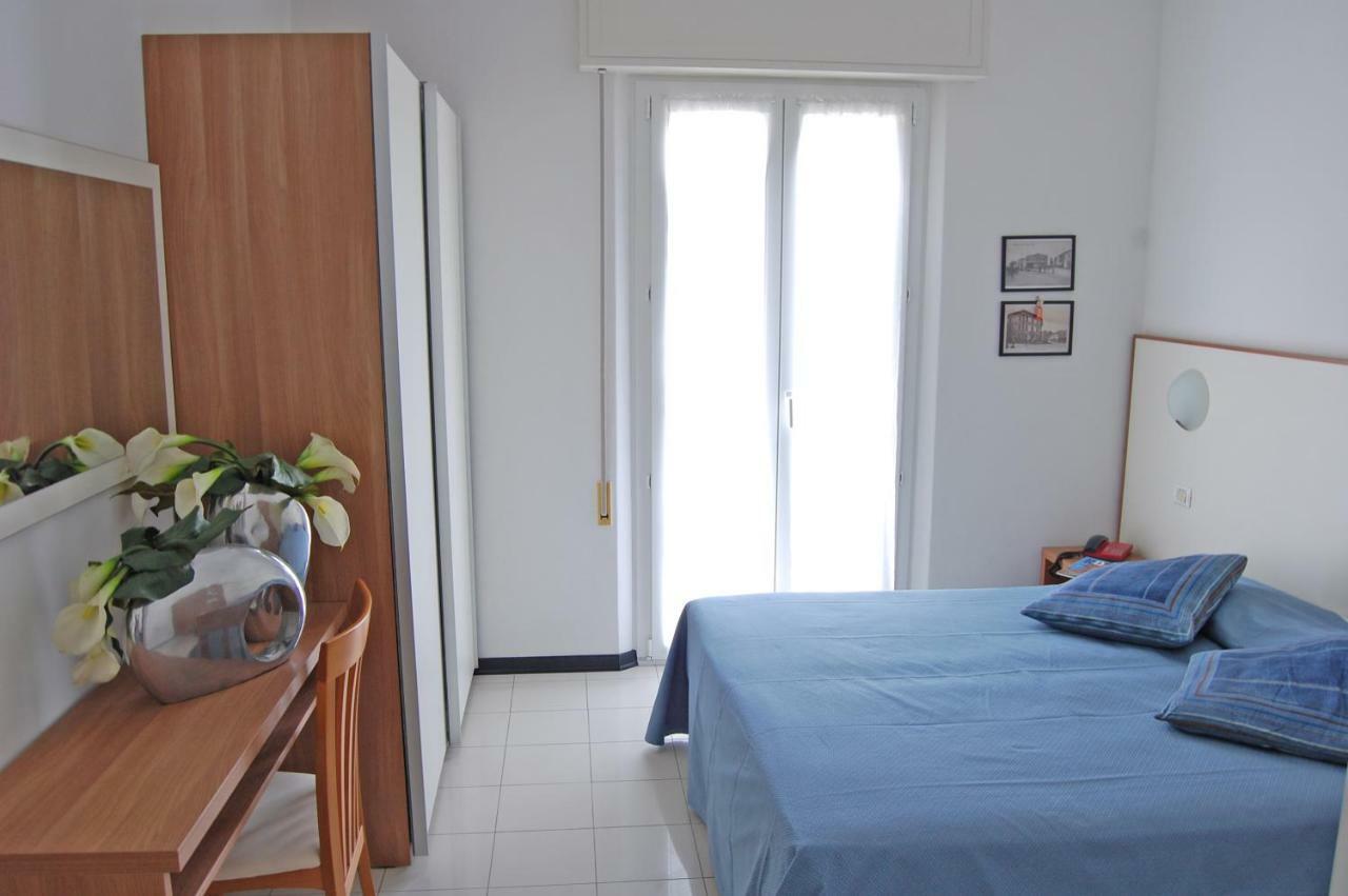 Residence Sangiorgi Cattolica Extérieur photo